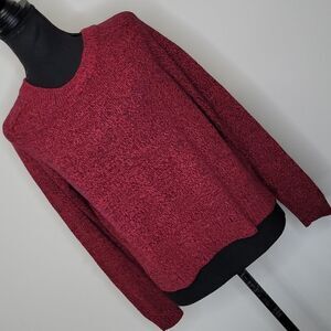 Divided sz M crew neck sweater